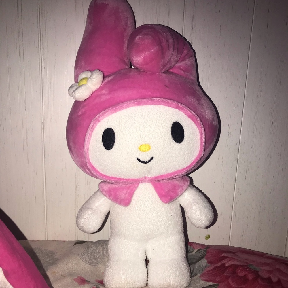 My Melody plush. (HELLO KITTY)